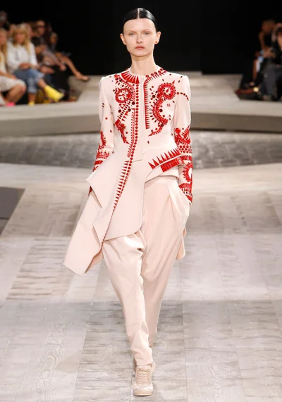 Look 12